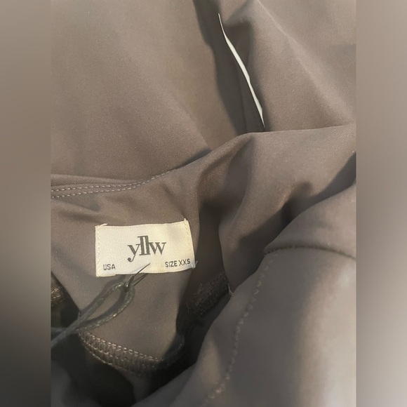 Bailey long sleeve dress - charcoal xxs
Yllwthelabel - Picture 6 of 7